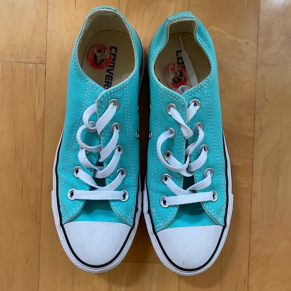 Aqua Converse